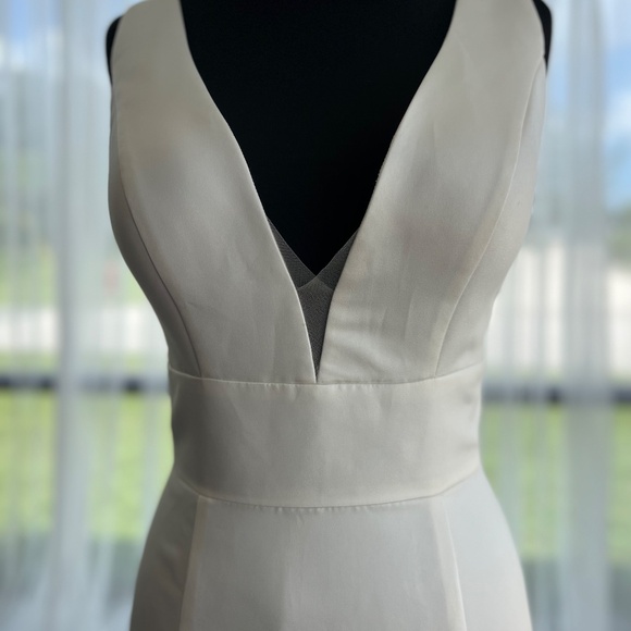 Bridal Gown - Picture 5 of 7